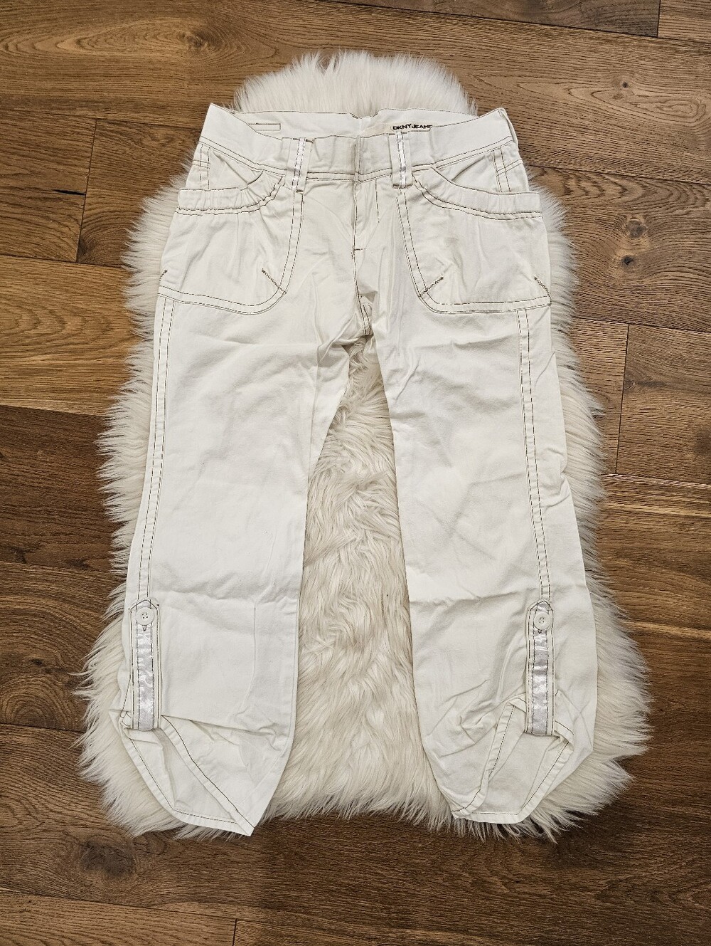 Vintage Women's White Cargo Capri Jeans by Dkny